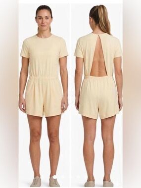 Lululemon Lightweight High-Neck Romper in Prosecco Size 6